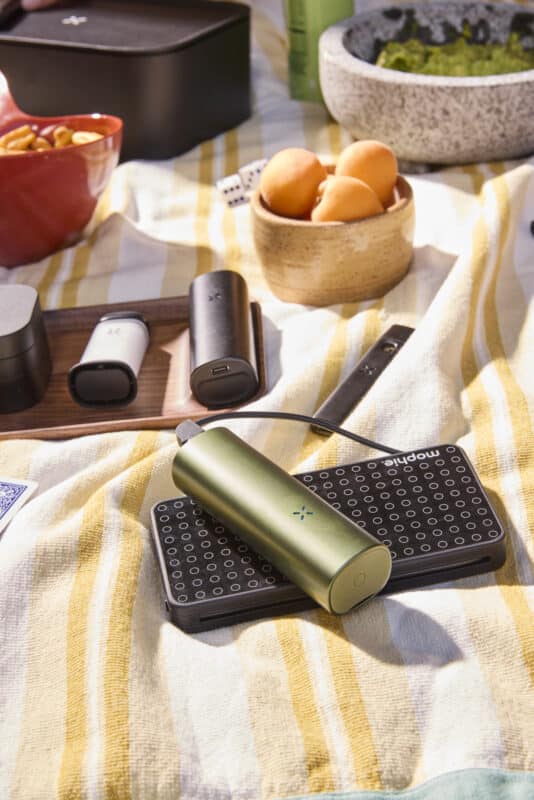 vaporisateurs à herbes pax flow rechargé par usb-c