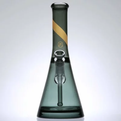 marley-natural-smoked-glass-bong-906096_600x